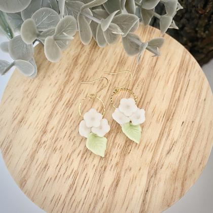 White Flowers Drop Earrings / Polymer Clay / 18k..