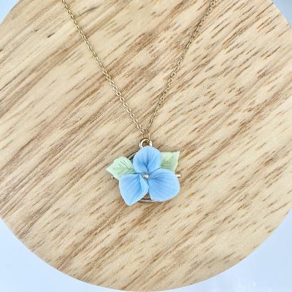 Blue Flower Dainty Necklace / Polymer Clay / 18k..